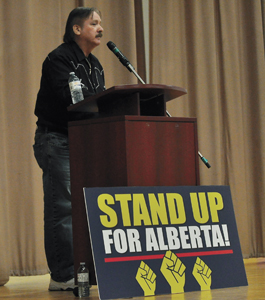(Advance Photo by Greg Price) RILED UP